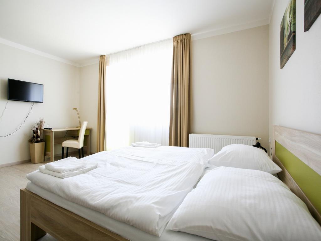 Nad Královnou Hotel&Restaurant Praga Habitación foto